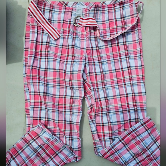 Woman's capris - Picture 1 of 1